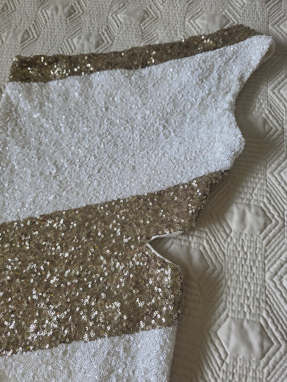 bebe One-Shoulder Ivory and Gold Sequin COCKTAIL Party Dress SMALL - Picture 7 of 7